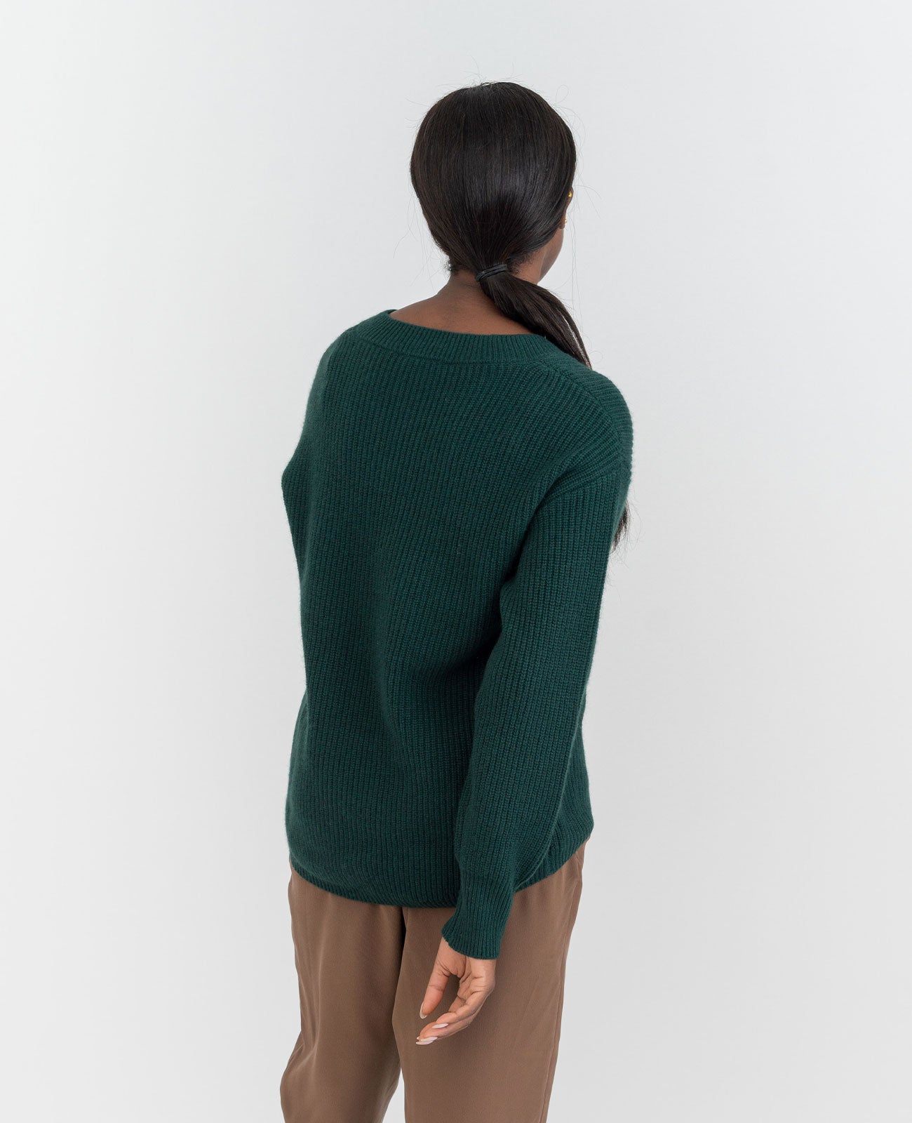 Moving Rib V-Neck Sweater